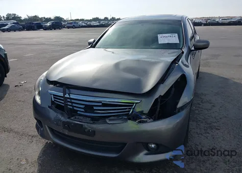 2010 Infiniti G37 Journey z USA, uszkodzony, nr VIN JN1CV6AP4AM405725